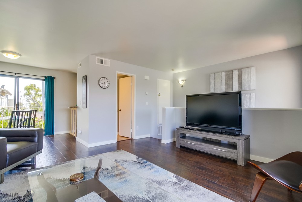 Virtual tour photo 14 of 40 for 3032 Horton Ave