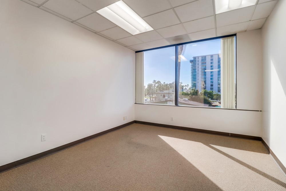 Virtual tour photo 12 of 60 for 3033 Fifth Ave #300