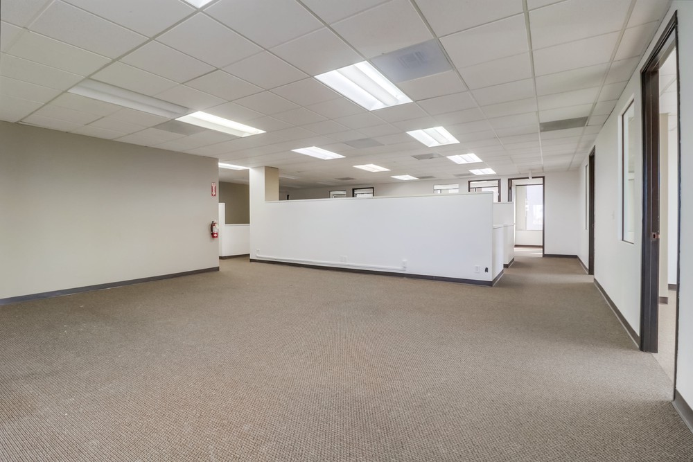 Virtual tour photo 18 of 60 for 3033 Fifth Ave #300