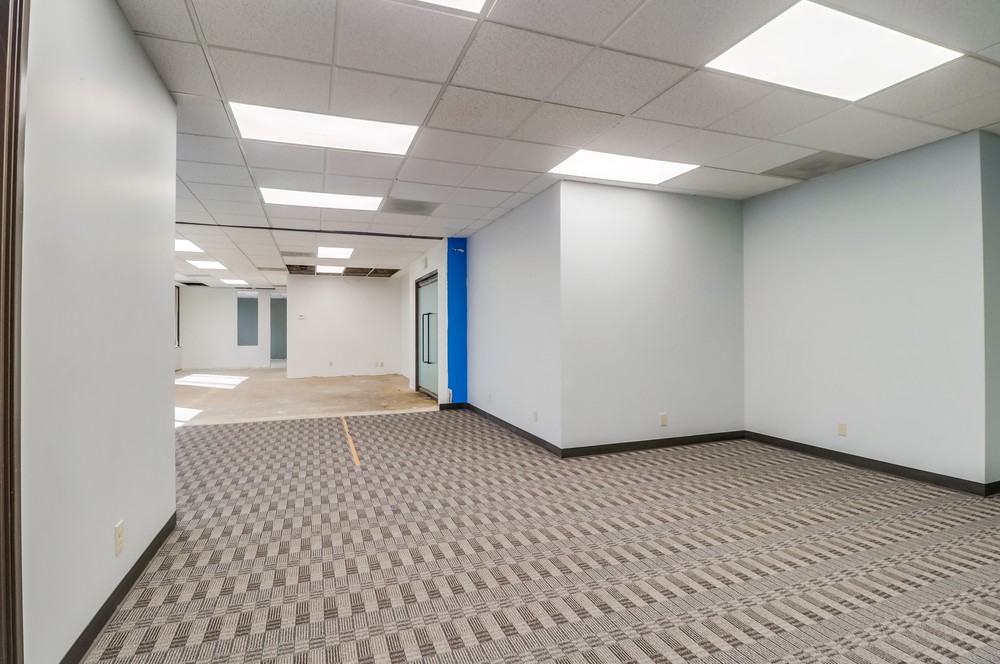Virtual tour photo 43 of 60 for 3033 Fifth Ave #300