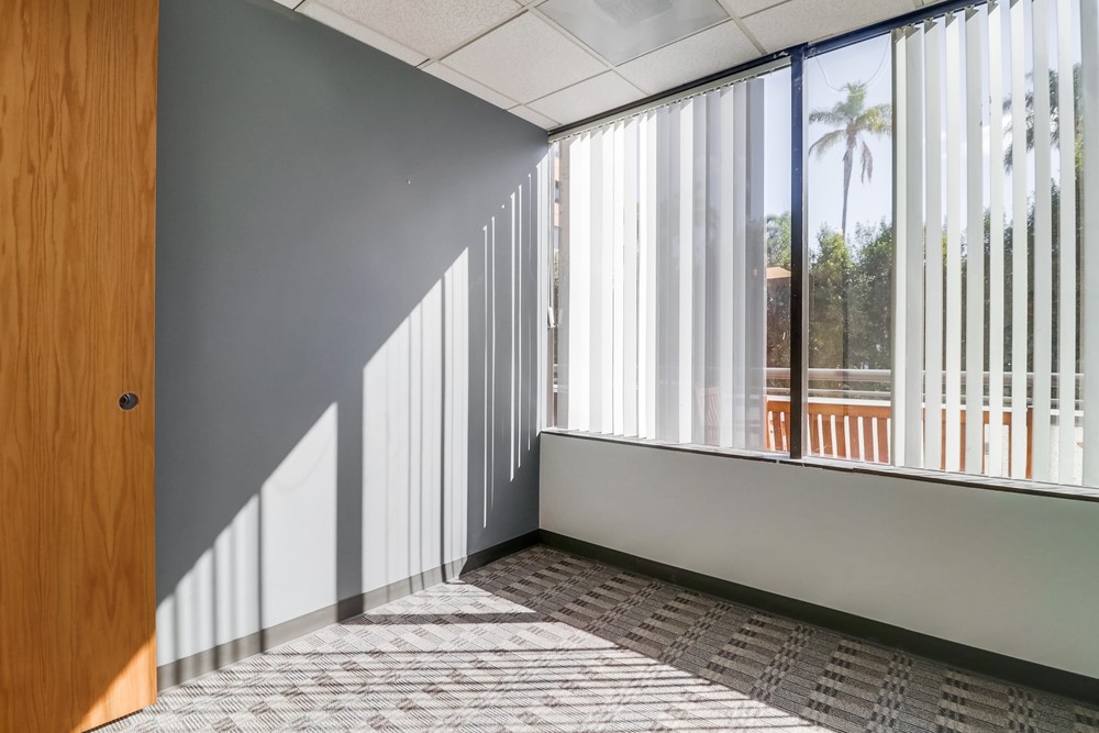Virtual tour photo 47 of 60 for 3033 Fifth Ave #300