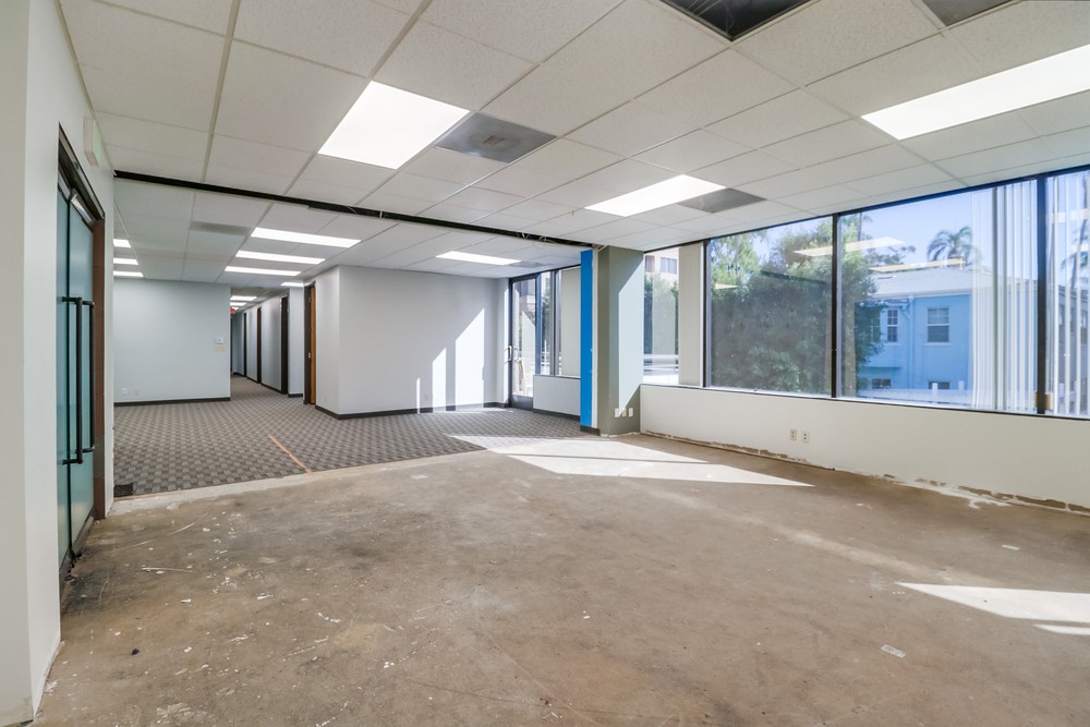 Virtual tour photo 51 of 60 for 3033 Fifth Ave #300