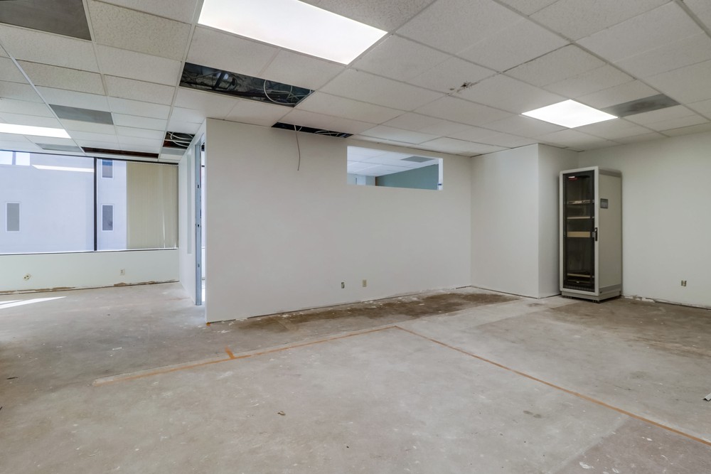 Virtual tour photo 54 of 60 for 3033 Fifth Ave #300