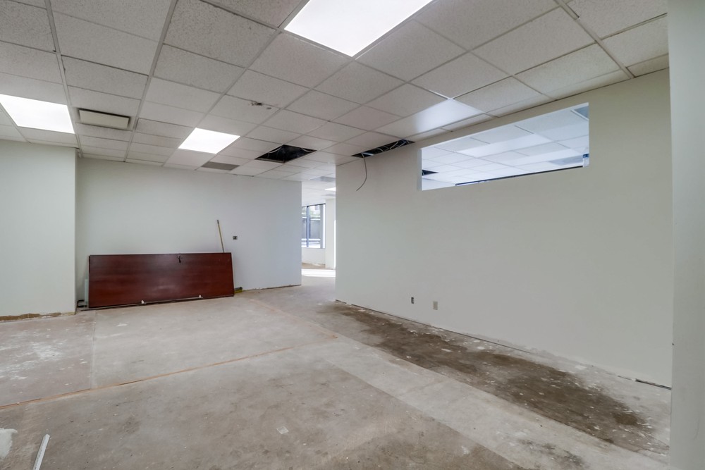 Virtual tour photo 57 of 60 for 3033 Fifth Ave #300