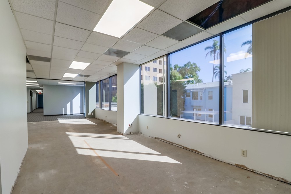Virtual tour photo 58 of 60 for 3033 Fifth Ave #300