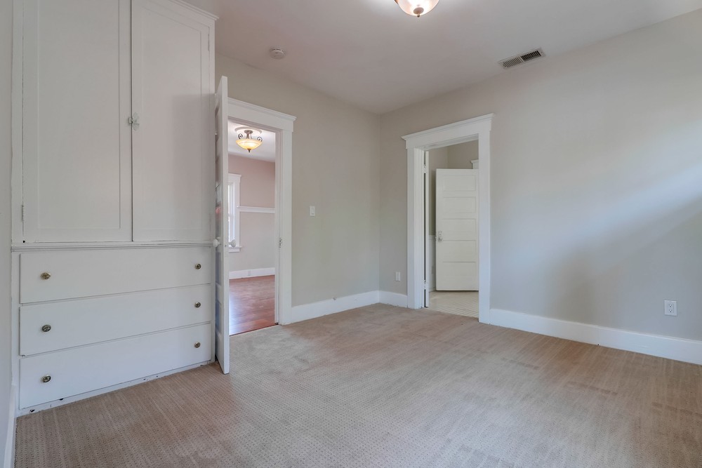 Virtual tour photo 16 of 28 for 3034 Ivy St