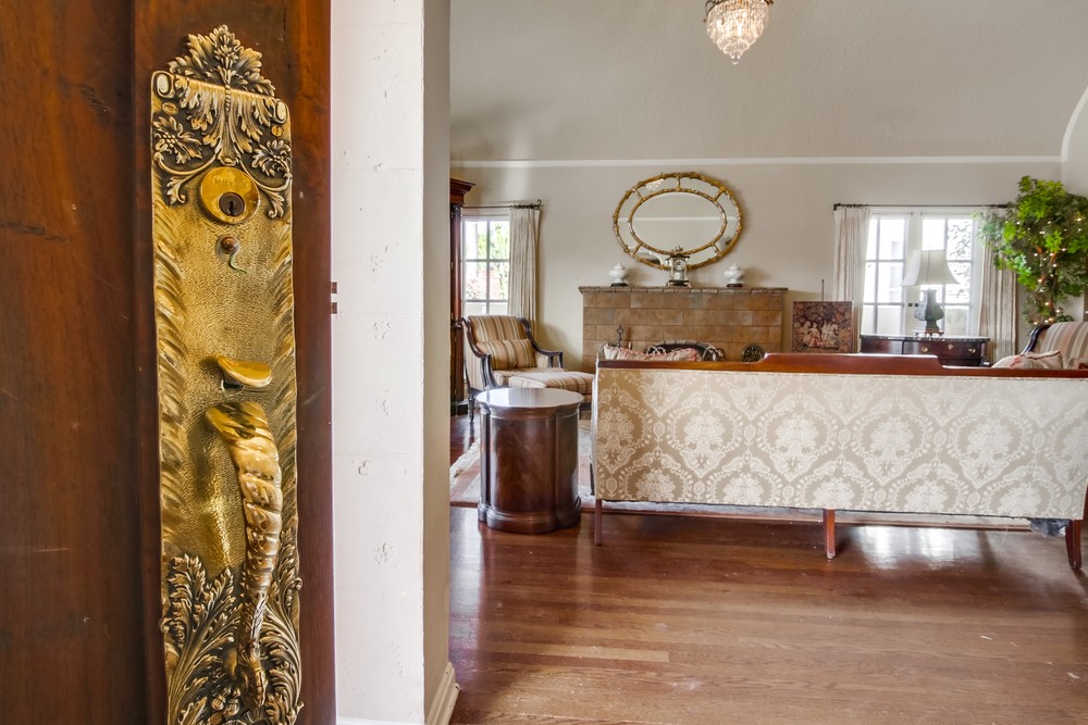 Virtual tour photo 12 of 52 for 3036 Elliott St