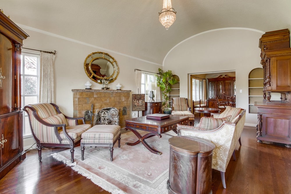 Virtual tour photo 17 of 52 for 3036 Elliott St