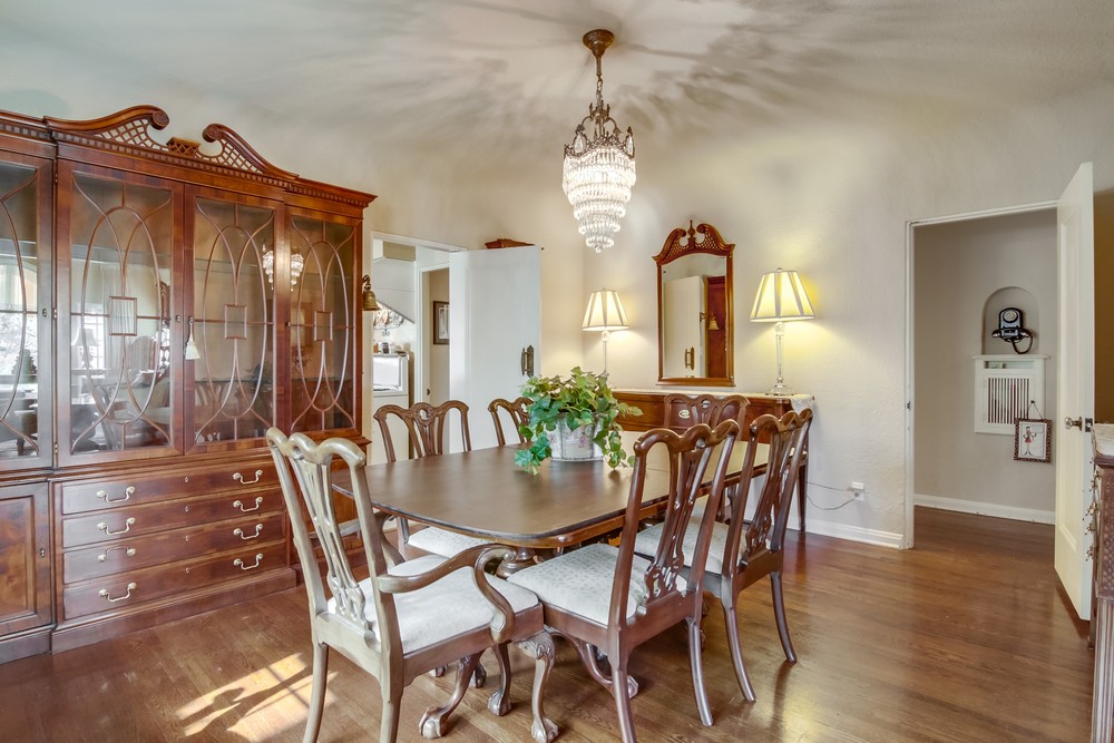 Virtual tour photo 25 of 52 for 3036 Elliott St
