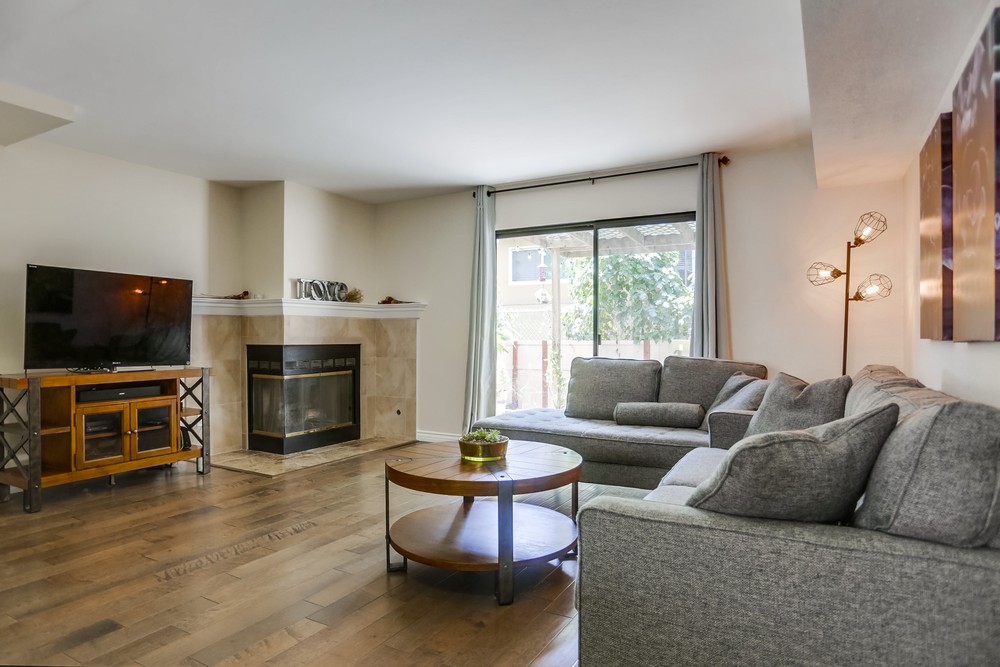 Virtual tour photo 7 of 39 for 3037 Ingelow St APT 4