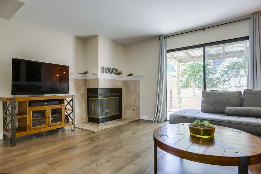 Virtual tour photo 9 of 39 for 3037 Ingelow St APT 4
