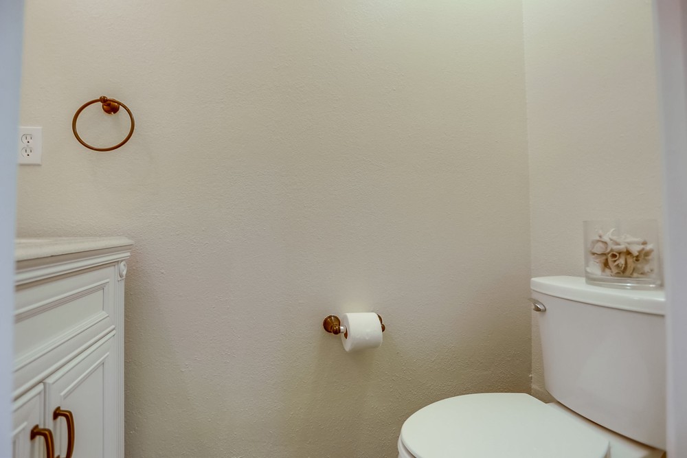 Virtual tour photo 21 of 39 for 3037 Ingelow St APT 4