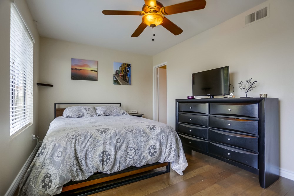 Virtual tour photo 26 of 39 for 3037 Ingelow St APT 4