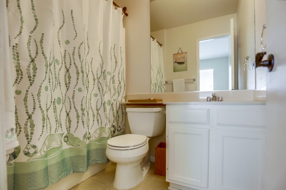 Virtual tour photo 31 of 39 for 3037 Ingelow St APT 4