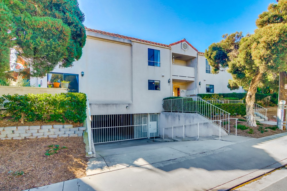 Virtual tour photo 1 of 36 for 3037 Ingelow St