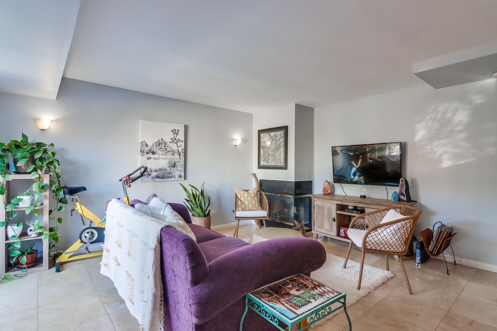 Virtual tour photo 9 of 36 for 3037 Ingelow St