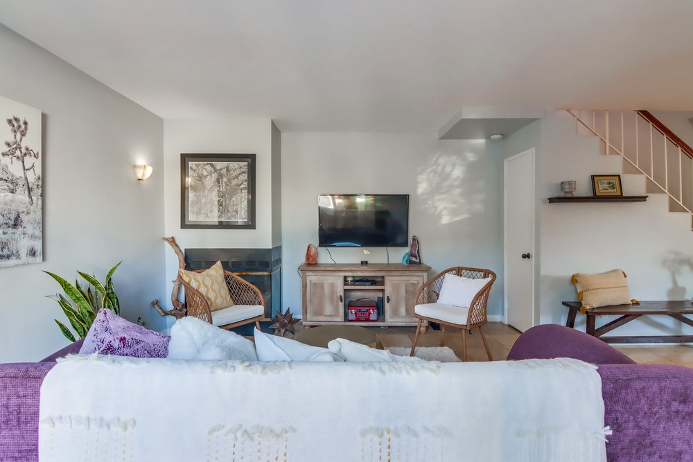 Virtual tour photo 11 of 36 for 3037 Ingelow St