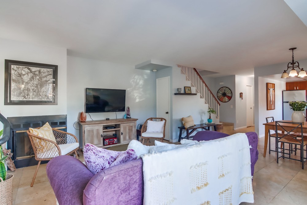 Virtual tour photo 12 of 36 for 3037 Ingelow St