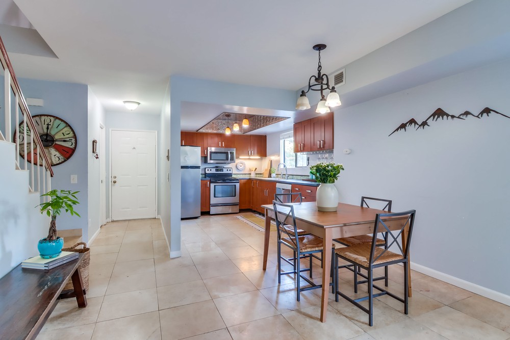 Virtual tour photo 21 of 36 for 3037 Ingelow St
