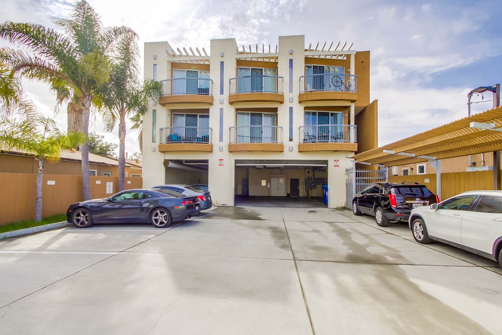 Virtual tour photo 42 of 47 for 3040 Adams Ave