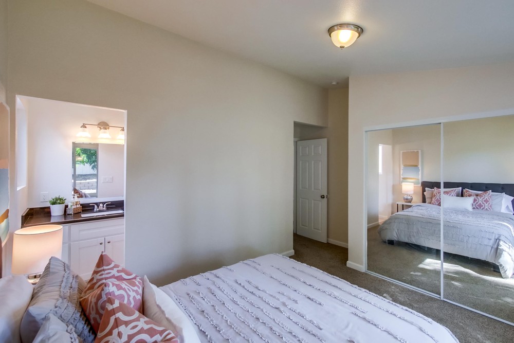 Virtual tour photo 21 of 38 for 3041 Skipper St