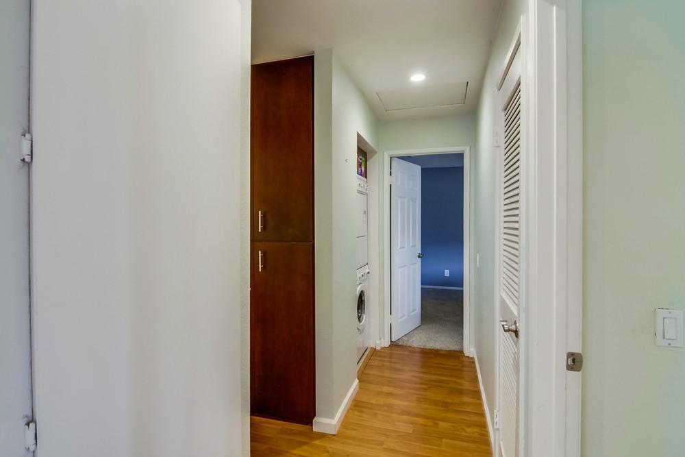 Virtual tour photo 18 of 32 for 3042 Iris Ave UNIT 106