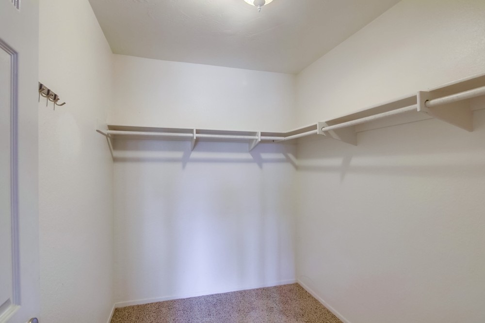 Virtual tour photo 22 of 32 for 3042 Iris Ave UNIT 106