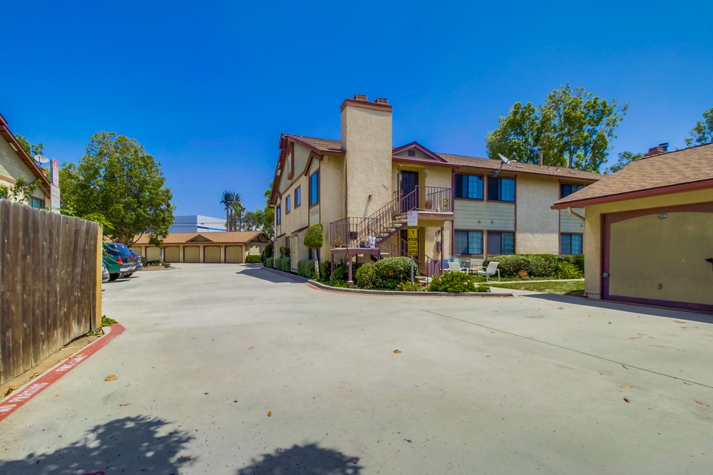 Virtual tour photo 3 of 31 for 3042 Iris Ave UNIT 106