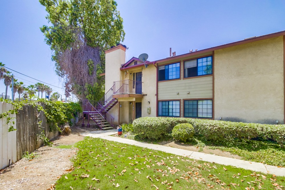 Virtual tour photo 7 of 31 for 3042 Iris Ave UNIT 106