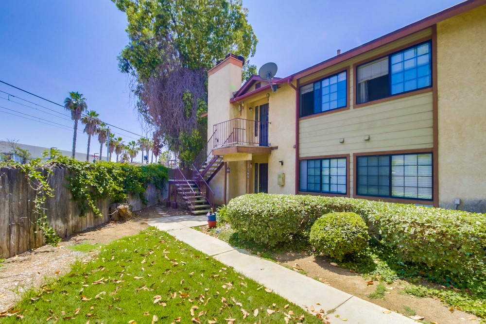 Virtual tour photo 8 of 31 for 3042 Iris Ave UNIT 106