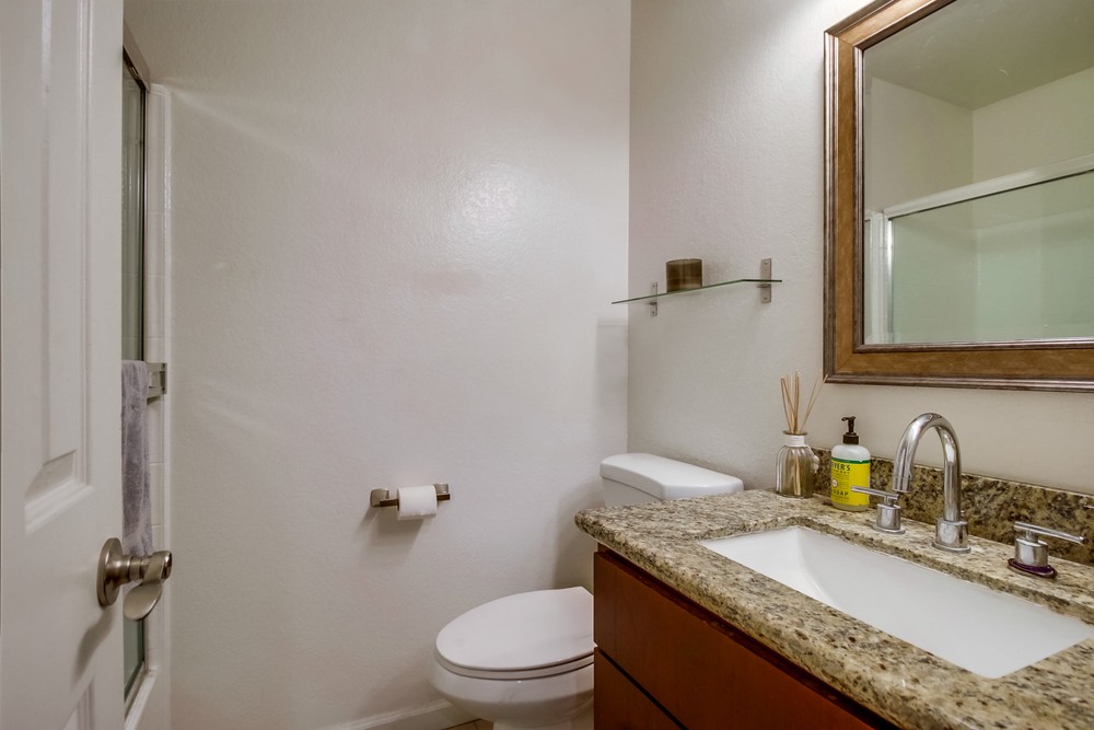 Virtual tour photo 29 of 31 for 3042 Iris Ave UNIT 106