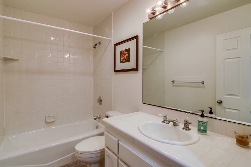 Virtual tour photo 38 of 41 for 3043 Carleton St