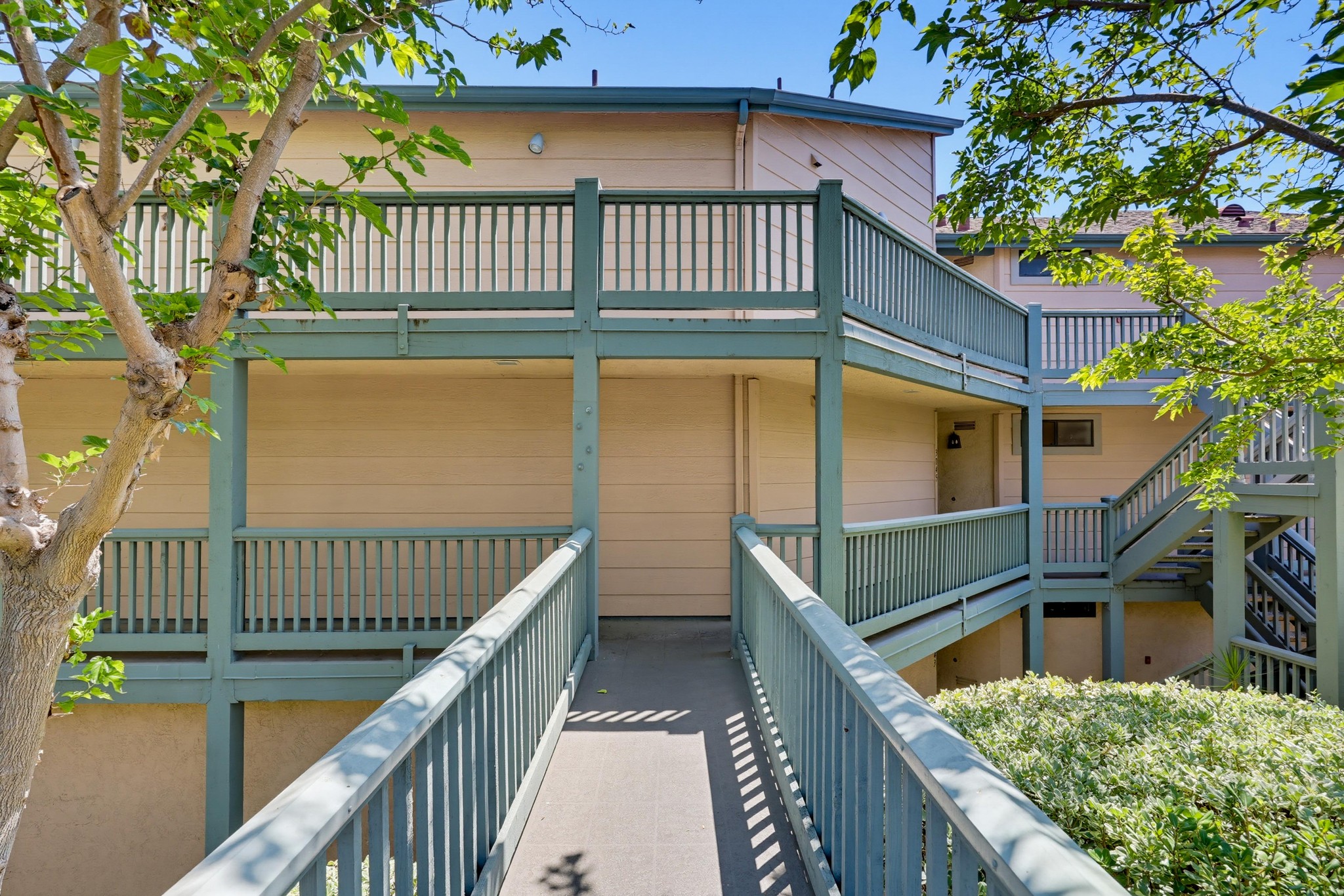 Virtual tour photo 4 of 51 for 3045 Blue Oak Ct