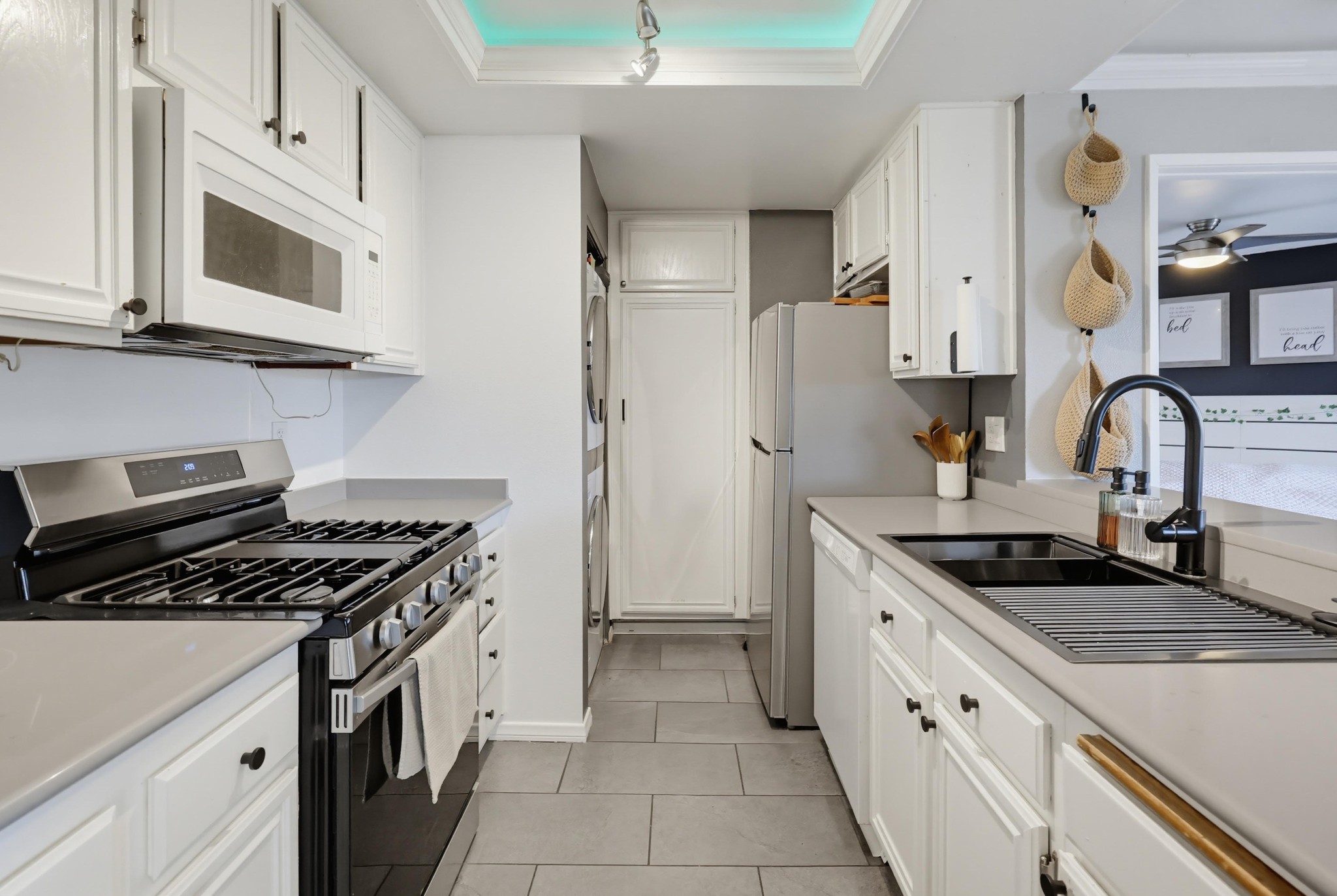 Virtual tour photo 10 of 51 for 3045 Blue Oak Ct