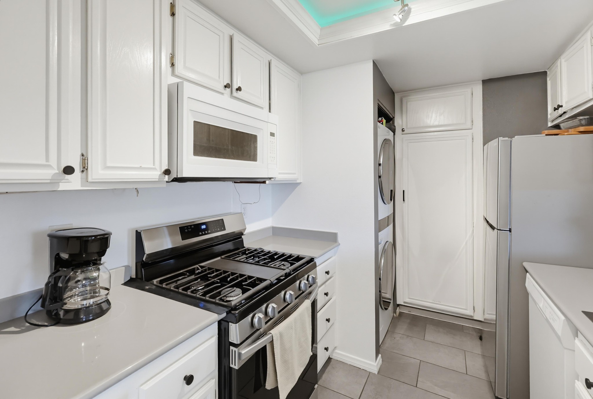 Virtual tour photo 12 of 51 for 3045 Blue Oak Ct