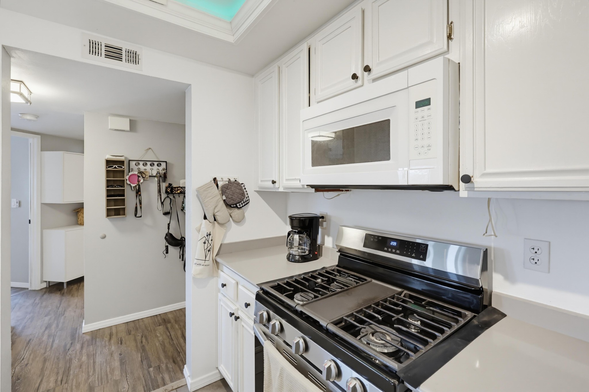 Virtual tour photo 14 of 51 for 3045 Blue Oak Ct
