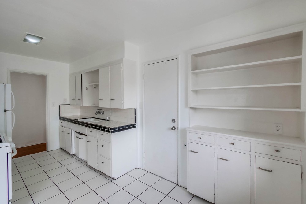 Virtual tour photo 10 of 30 for 3046 Nile St