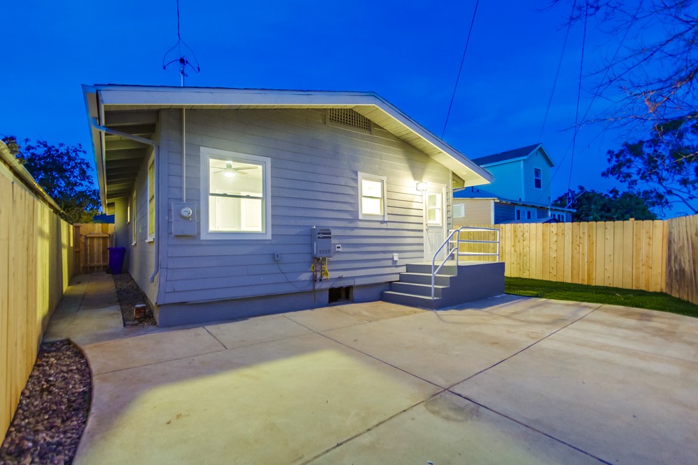 Virtual tour photo 11 of 50 for 3049 E St