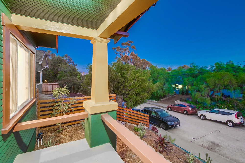 Virtual tour photo 6 of 64 for 3050 Elm St