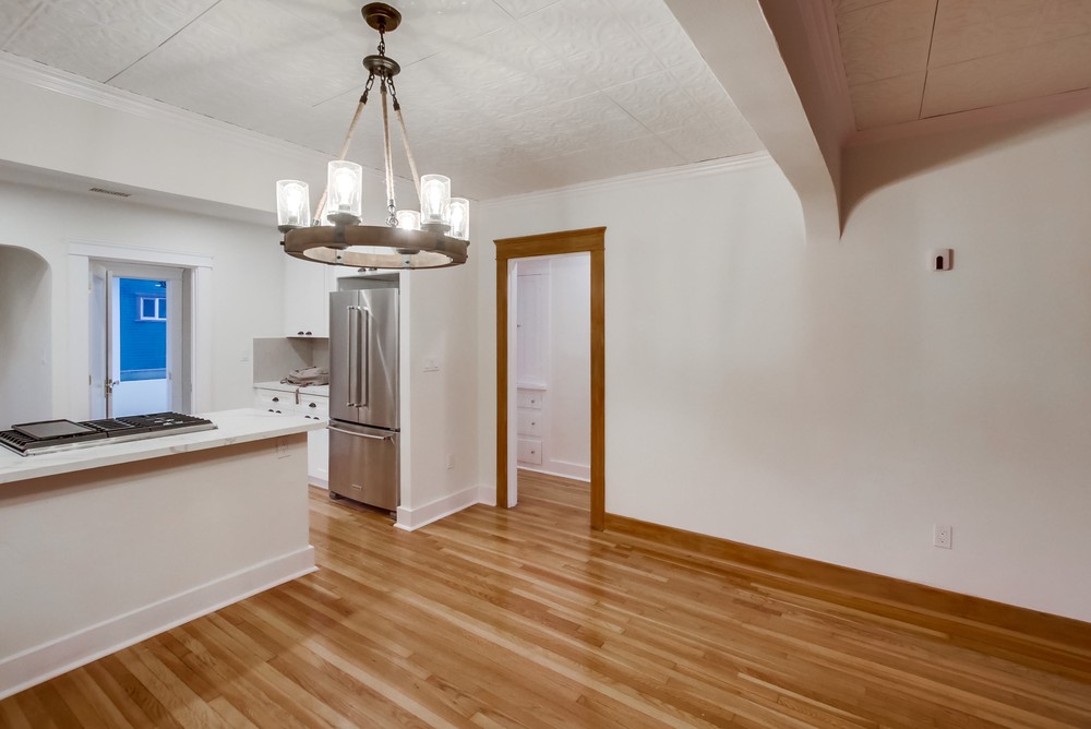 Virtual tour photo 19 of 64 for 3050 Elm St