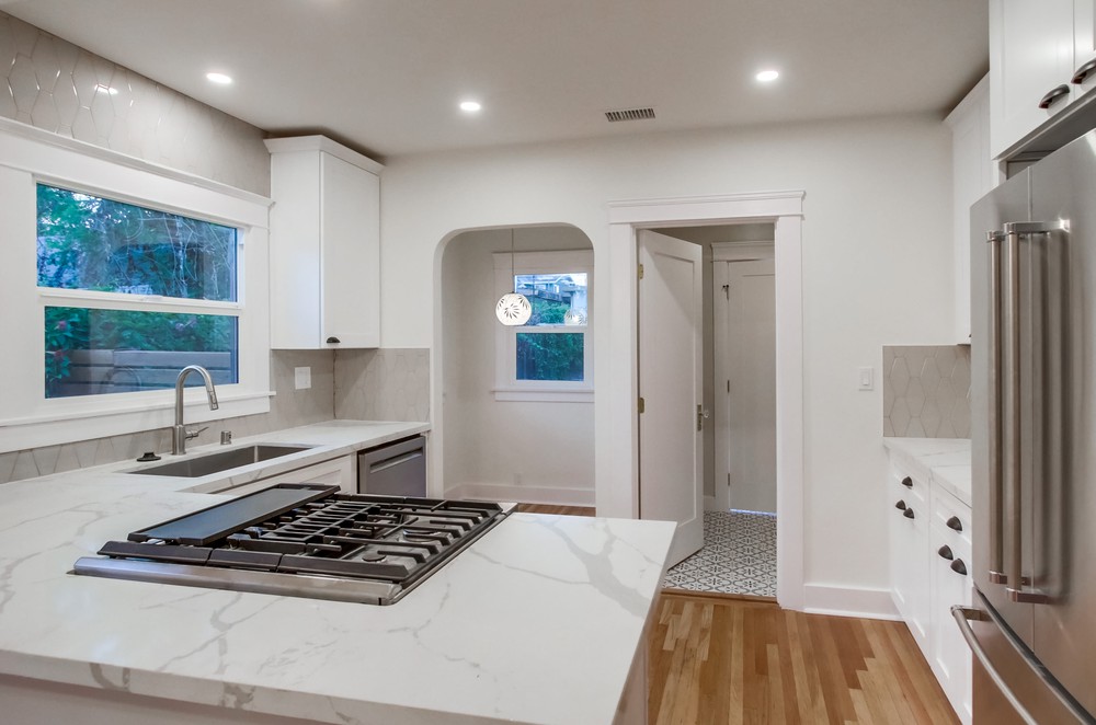 Virtual tour photo 21 of 64 for 3050 Elm St
