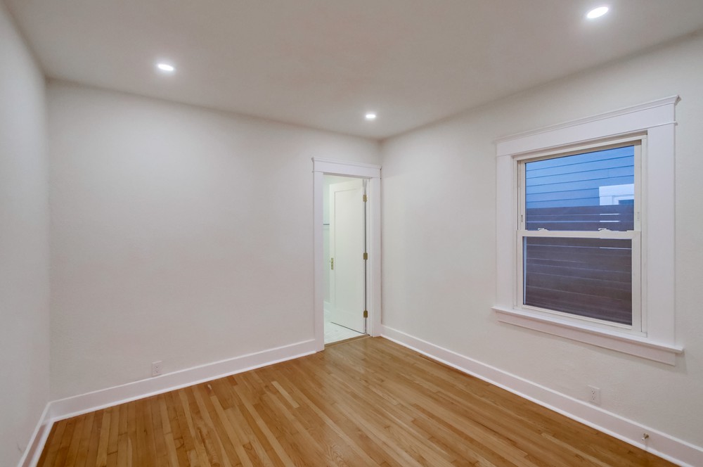 Virtual tour photo 30 of 64 for 3050 Elm St