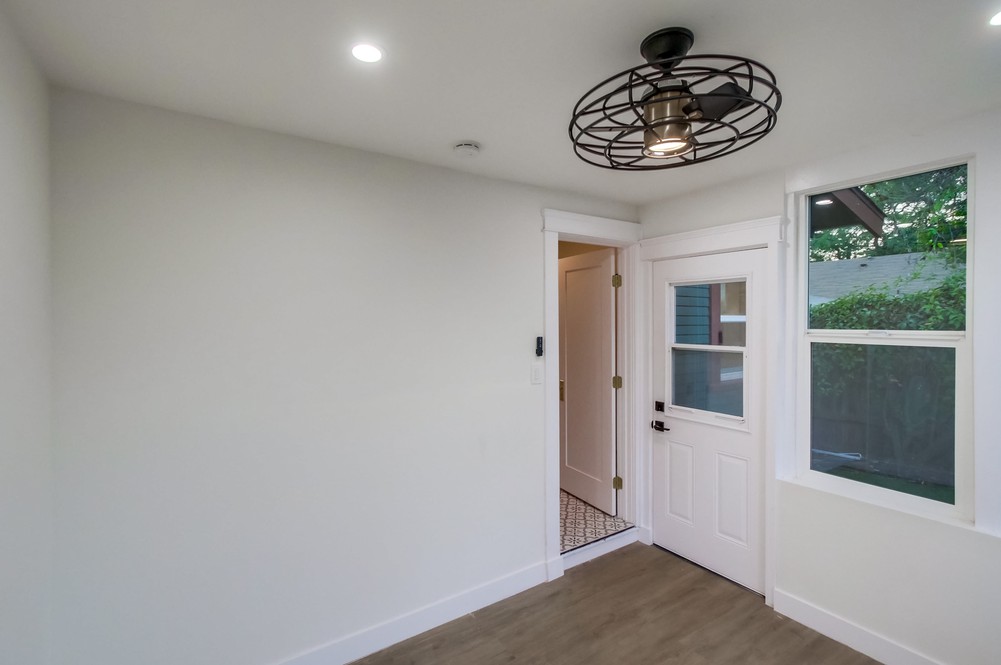 Virtual tour photo 45 of 64 for 3050 Elm St