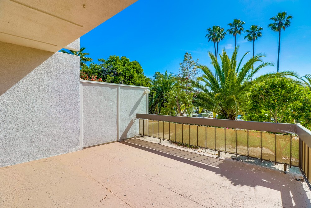 Virtual tour photo 26 of 29 for 3050 Rue D’Orleans