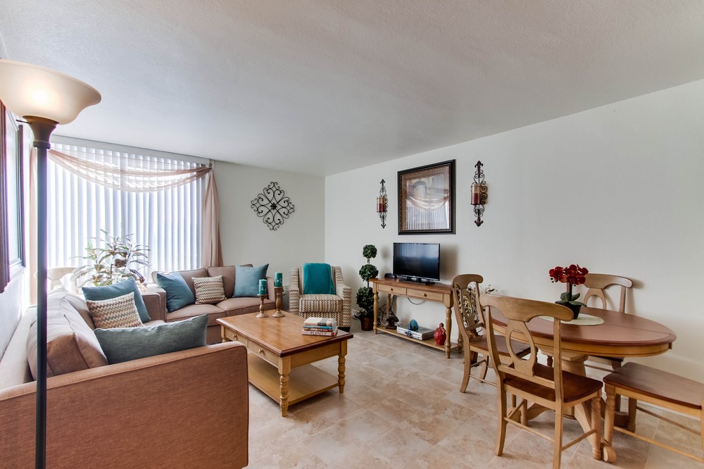 Virtual tour photo 1 of 27 for 3050 Rue Dorleans 