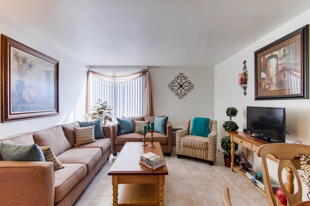 Virtual tour photo 3 of 27 for 3050 Rue Dorleans 