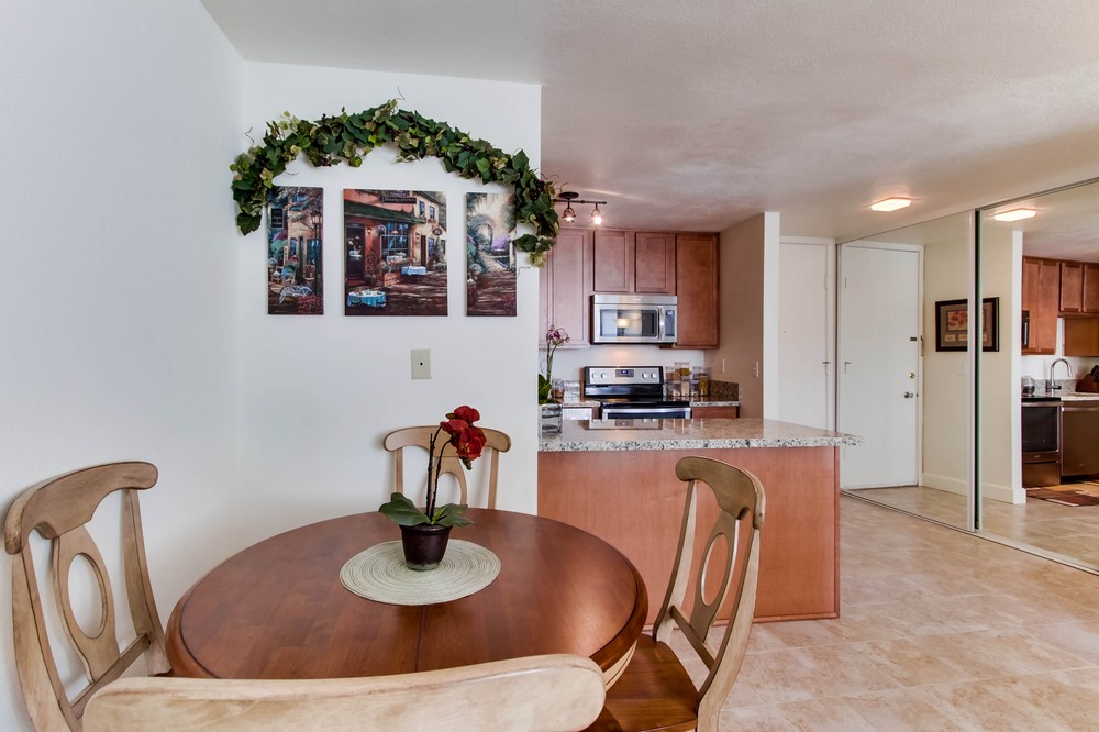 Virtual tour photo 4 of 27 for 3050 Rue Dorleans 