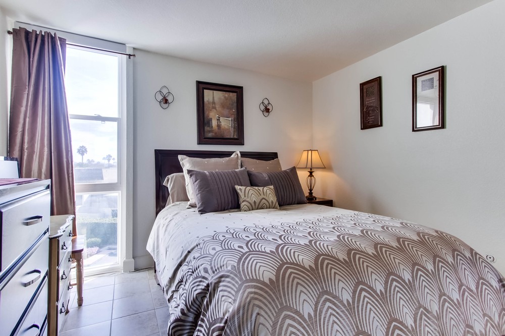 Virtual tour photo 11 of 27 for 3050 Rue Dorleans 