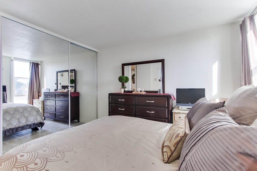 Virtual tour photo 12 of 27 for 3050 Rue Dorleans 
