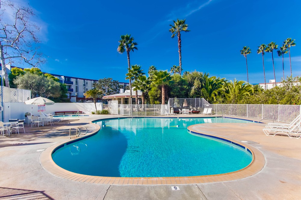 Virtual tour photo 24 of 27 for 3050 Rue Dorleans 